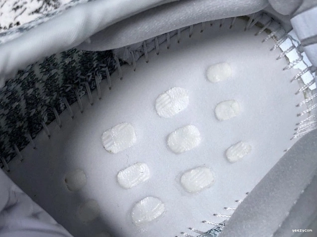 Adidas Boost FW5317 V2 Cloud Yeezy Reflective White 350 0905